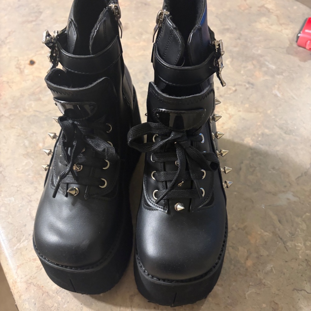 Platform Boots - Picture 2 of 5